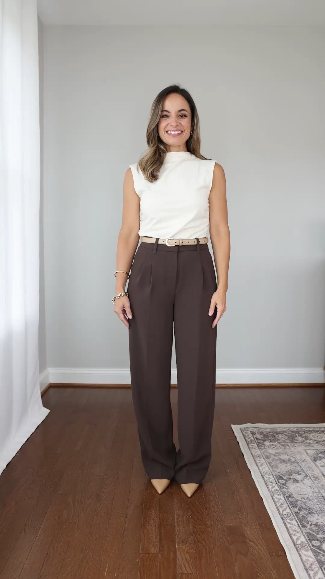 Testing the fit of four wide leg trousers for petites! 

Aritzia Effortless 
0 short - 11.5” rise, 29.5” inseam (also offered in low rise) sized up, these are too long for me without hemming 

Top (Quince): xs - exact color is not available 
Shoes (Sam Edelman): true to size

#LTKPetite