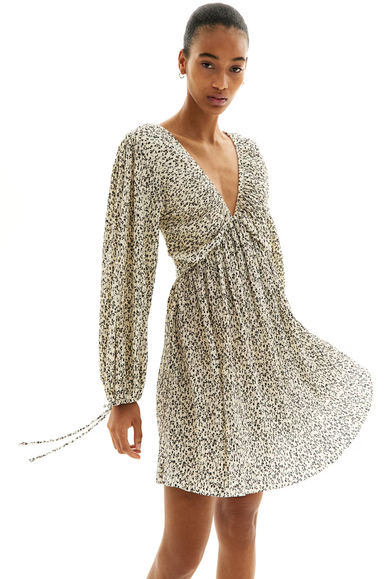 Plissee-Kleid | H&M (DE, AT, CH, NL, FI)