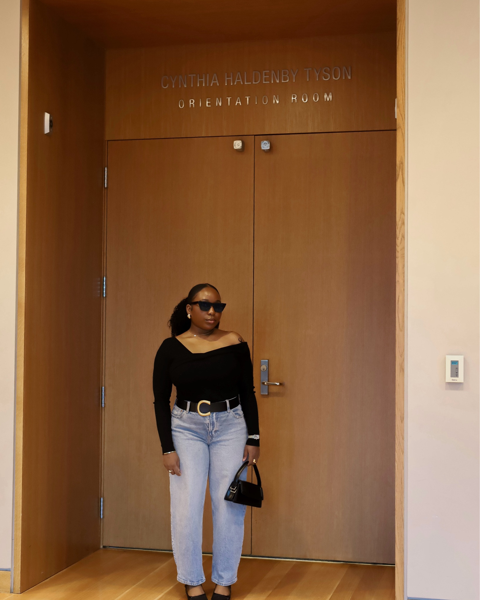 A classic modest chic look for fall Minimal style, modest fashion, asymmetrical top, barrel jeans, classic style, blue jeans, black top 

#minimalistoutfit #classiclook #ootd

#LTKStyleTip #LTKWorkwear #LTKSeasonal