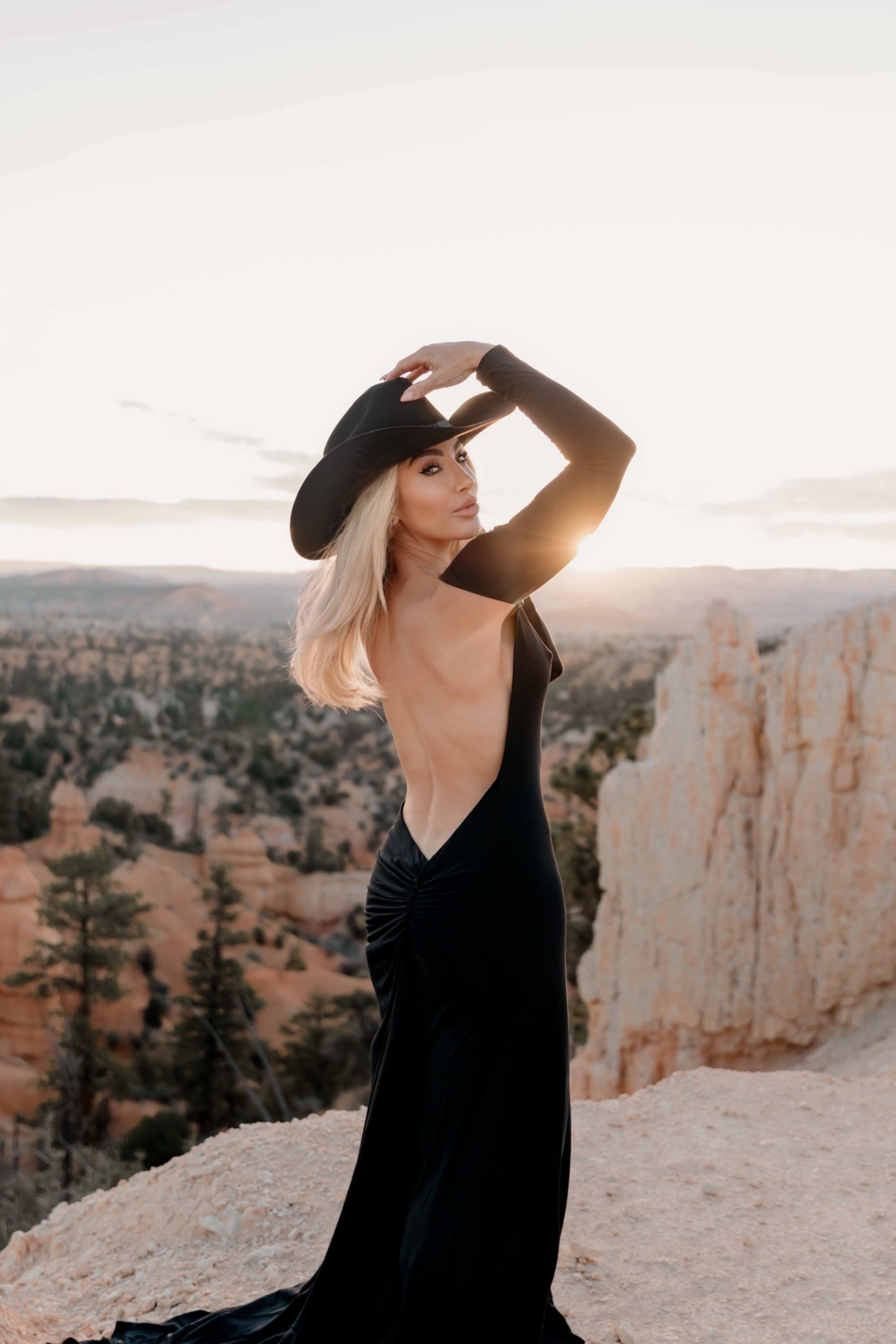 Stunning dress, stunning backdrop (get it… there’s no back. Okay, bye). 

#LTKParties #LTKSeasonal #LTKStyleTip