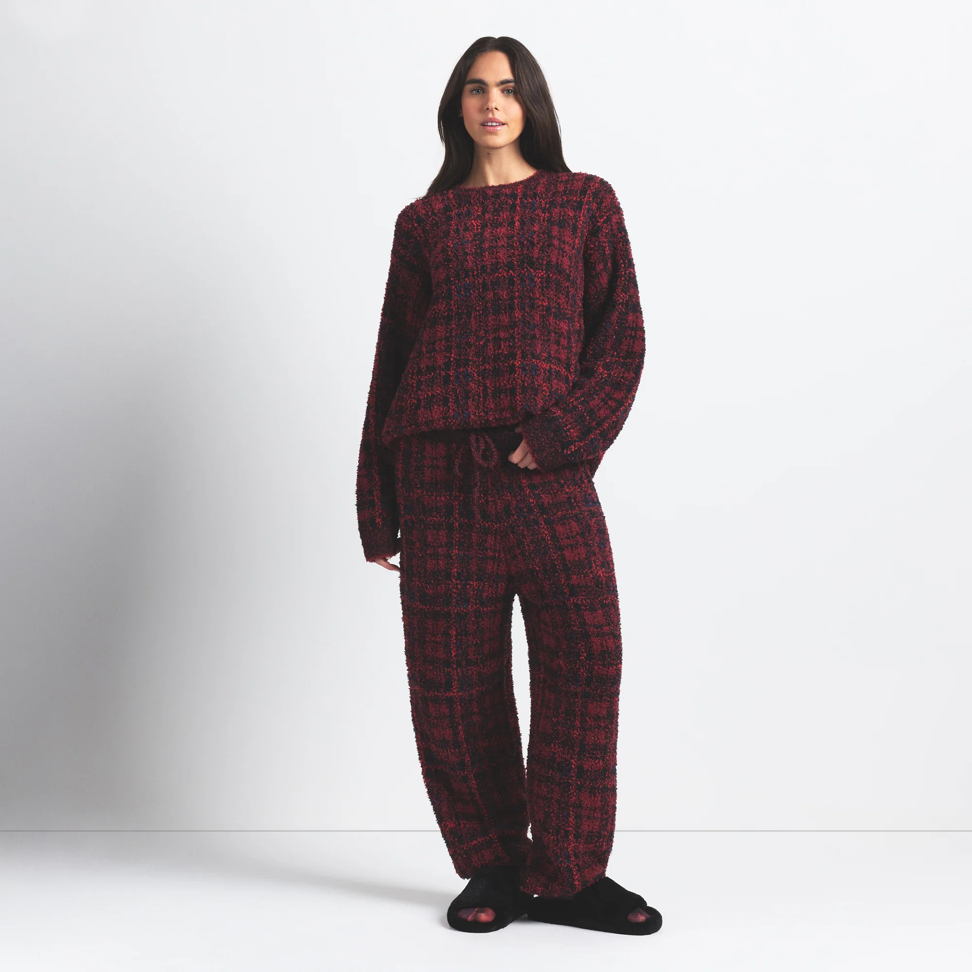 COZY OVERSIZED CREWNECK PULLOVER | MERLOT NAVY PLAID | SKIMS (US)