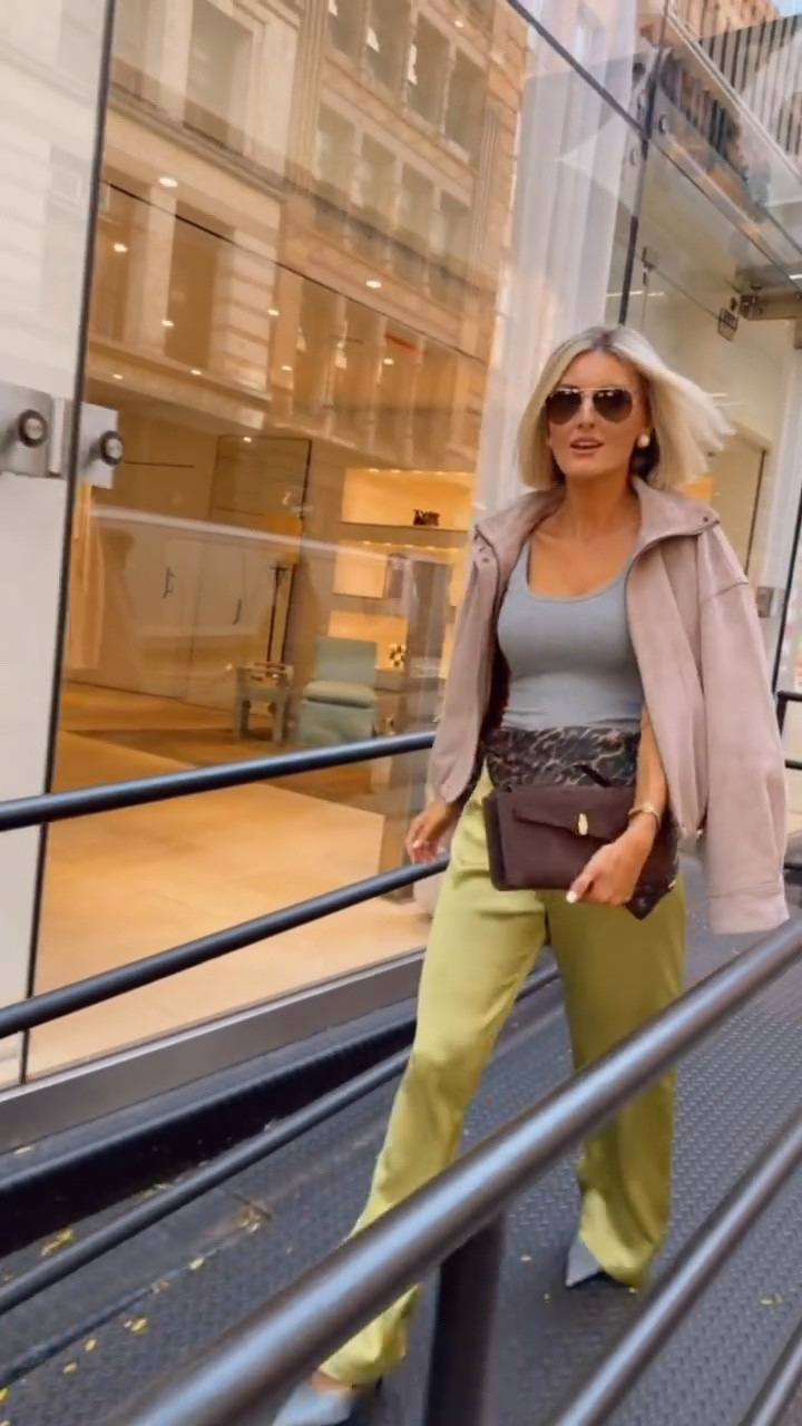 The perfect fall city outfit! I cannot get over the color of these pants - linking some similar options below! 

Loverly Grey, outfit idea, city outfit

#LTKNYFW #LTKSeasonal