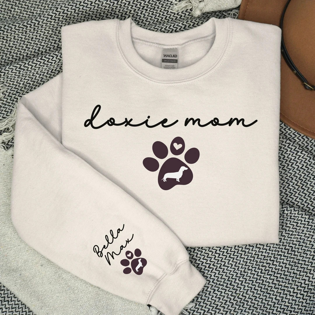 Dachshund Sweatshirt, Doxie Mom Shirt, Custom Dog Name Shirt, Doxie Mom, Dachshund Lover Gift, We... | Etsy (US)