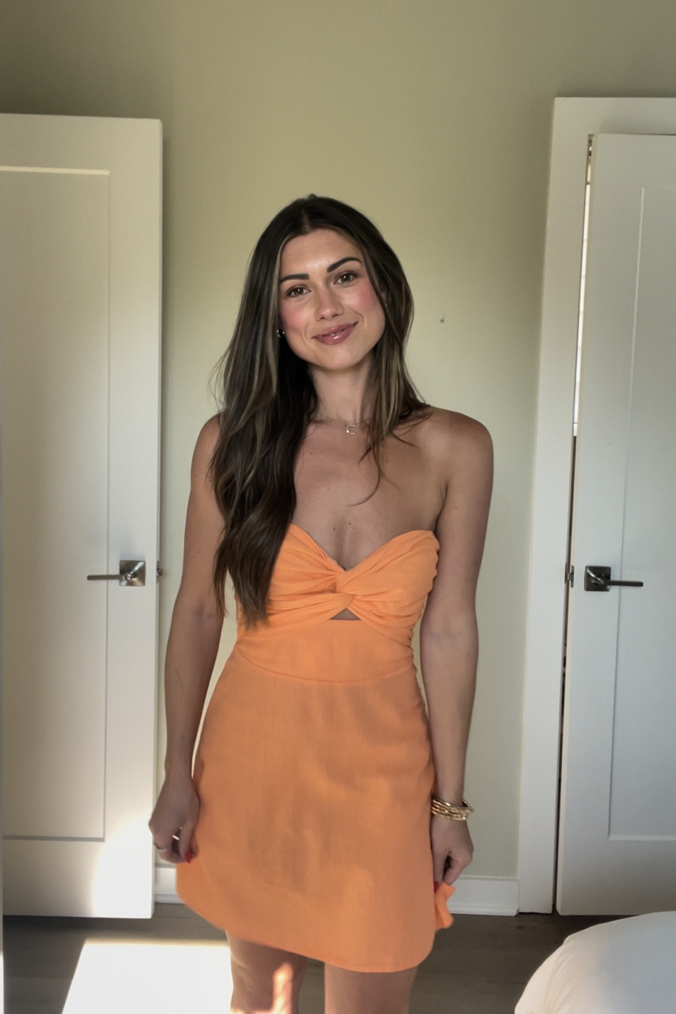 Orange strapless mini dress
Size small

#LTKFindsUnder100 #LTKSeasonal #LTKStyleTip