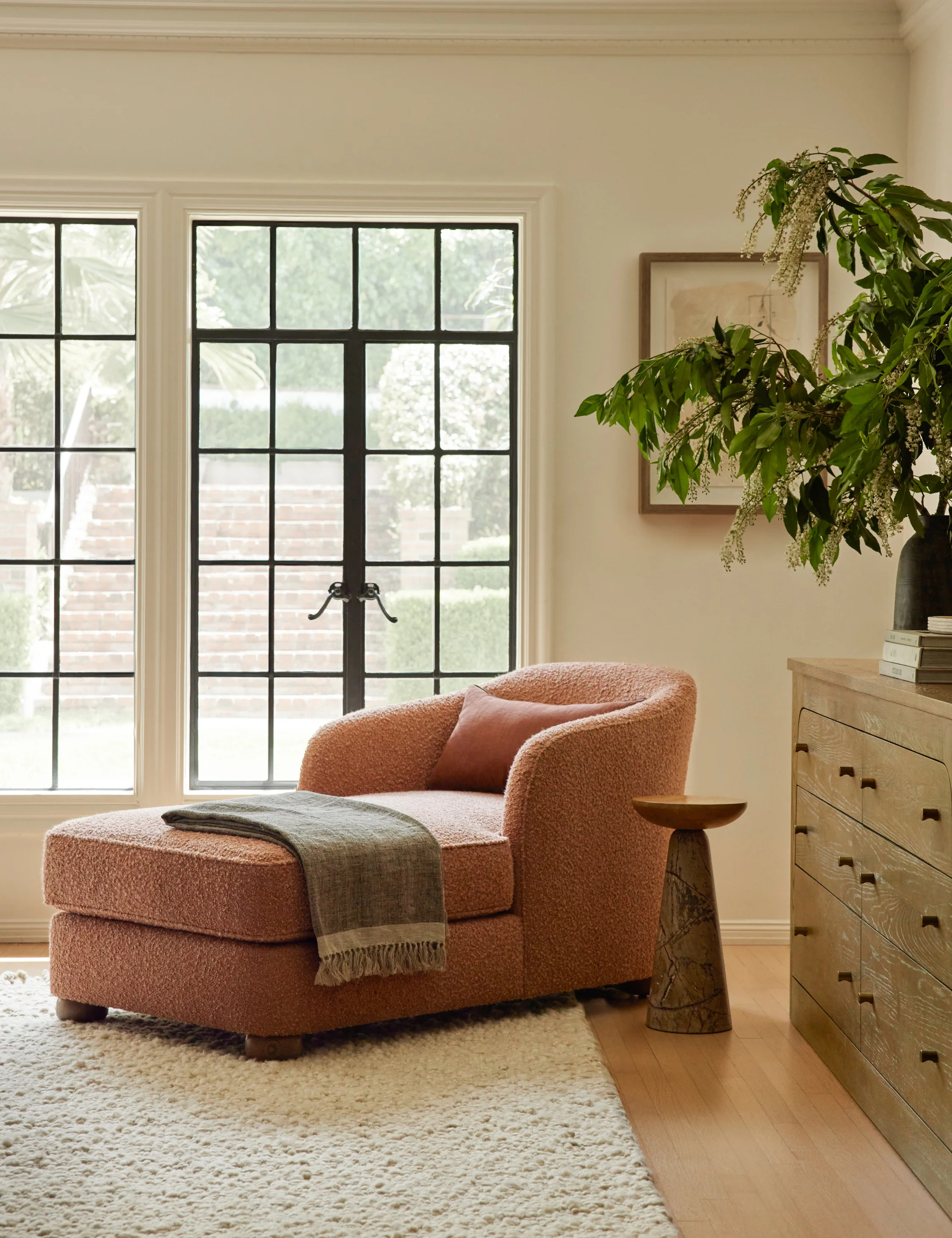 Ingmar Chaise | Lulu and Georgia 