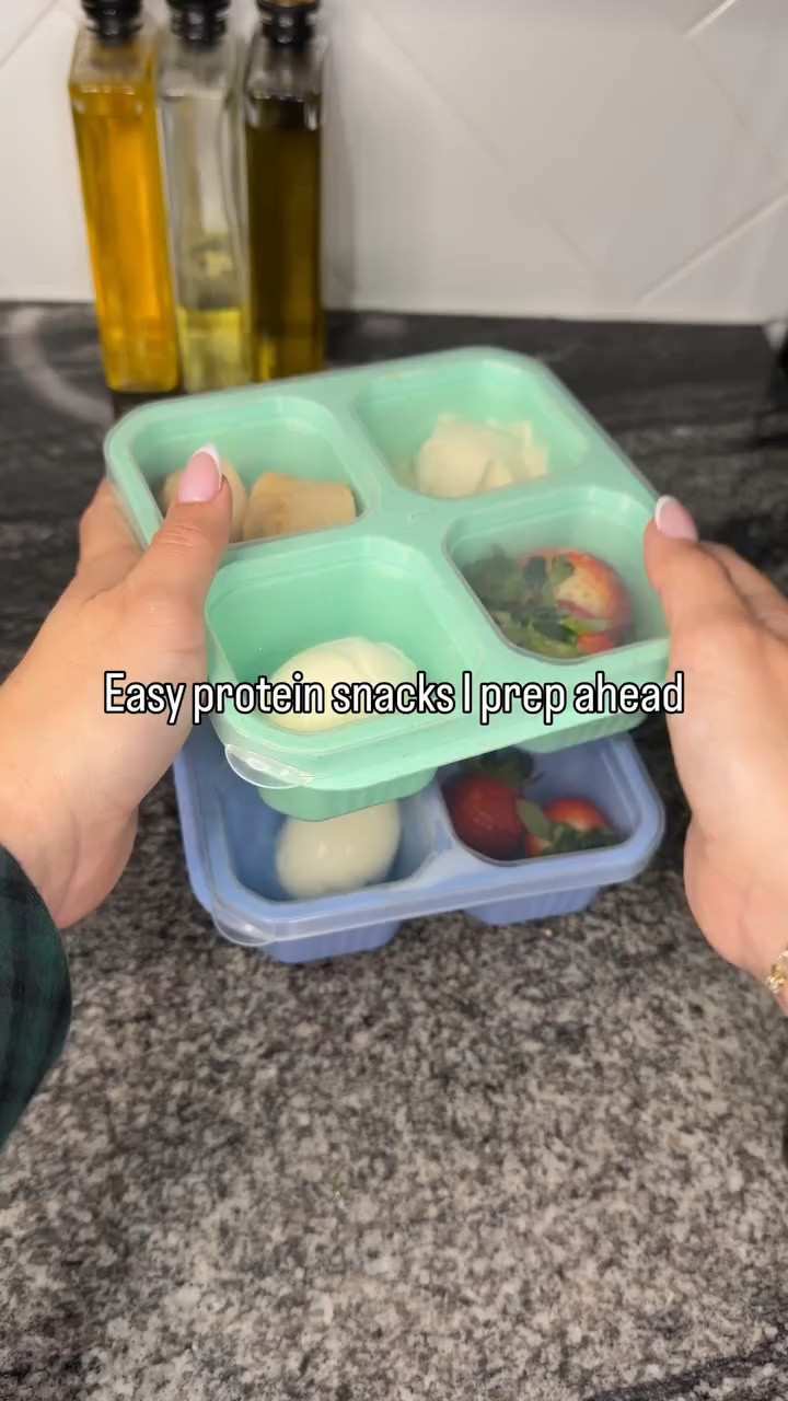 Simple snack boxes I prep when I need something easy + filling 🤍

Protein pancake muffins, Greek yogurt, strawberries, and a boiled egg. Real snacks that actually keep me full.

I make these ahead for busy days when I don’t want to overthink food. Sharing the protein pancake muffin recipe below ⬇️

🧁 Protein Pancake Muffins (Kodiak Mix)
• 2 cups Kodiak pancake mix
• 1 cup milk
• 2 eggs
• Optional: cinnamon, vanilla, berries or chocolate chips

Mix everything together, divide into a greased muffin tin, and bake at 375°F for 16–20 minutes or until set.

Save this for easy snack prep ✨

#snackideas #momlifefood #easyprotein #simplemeals #reallifeeats

#LTKmomlife #LTKfoodie #LTKKids
