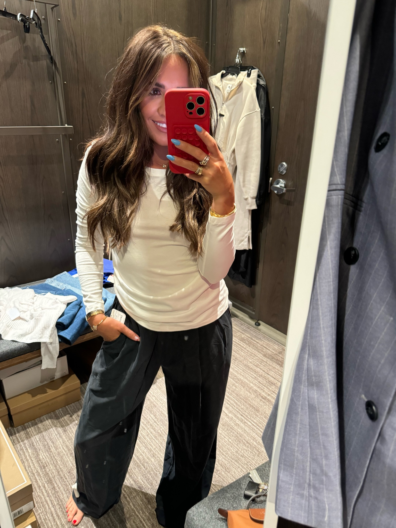 2 great basics to grab this year! This t-shirt is such good quality and only $23!!!

#LTKFindsUnder50 #LTKStyleTip #LTKxNSale