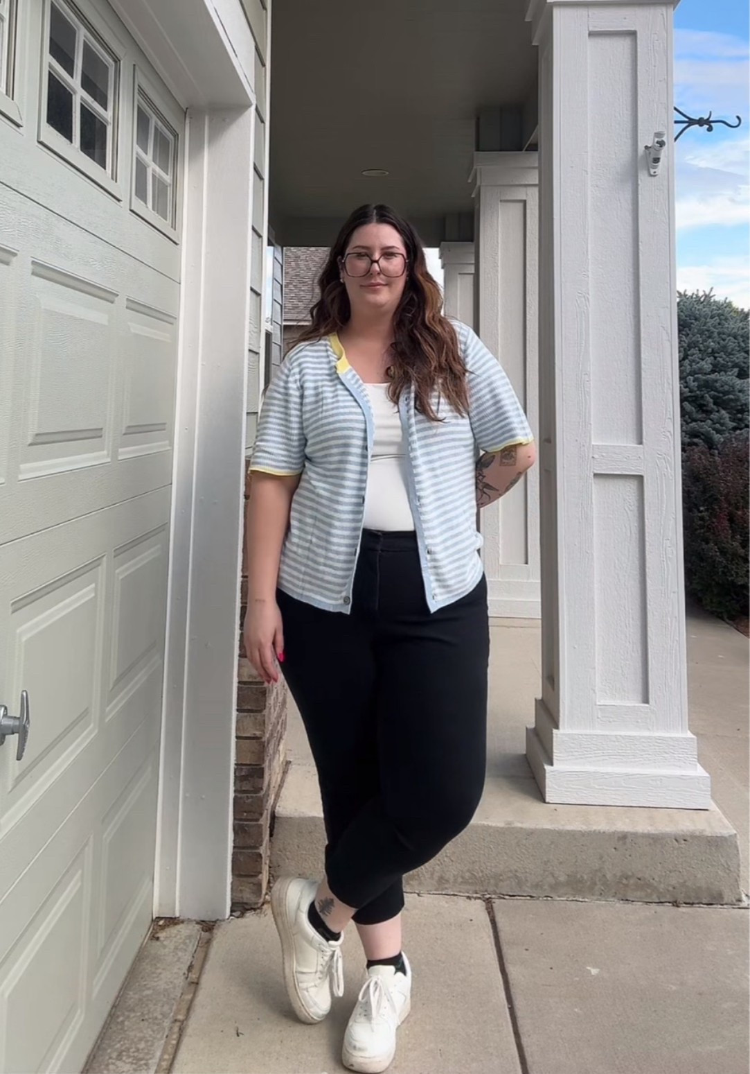 Been loving a short sleeve cardigan lately 🩵💛

#LTKootd #LTKWorkwear #LTKPlusSize