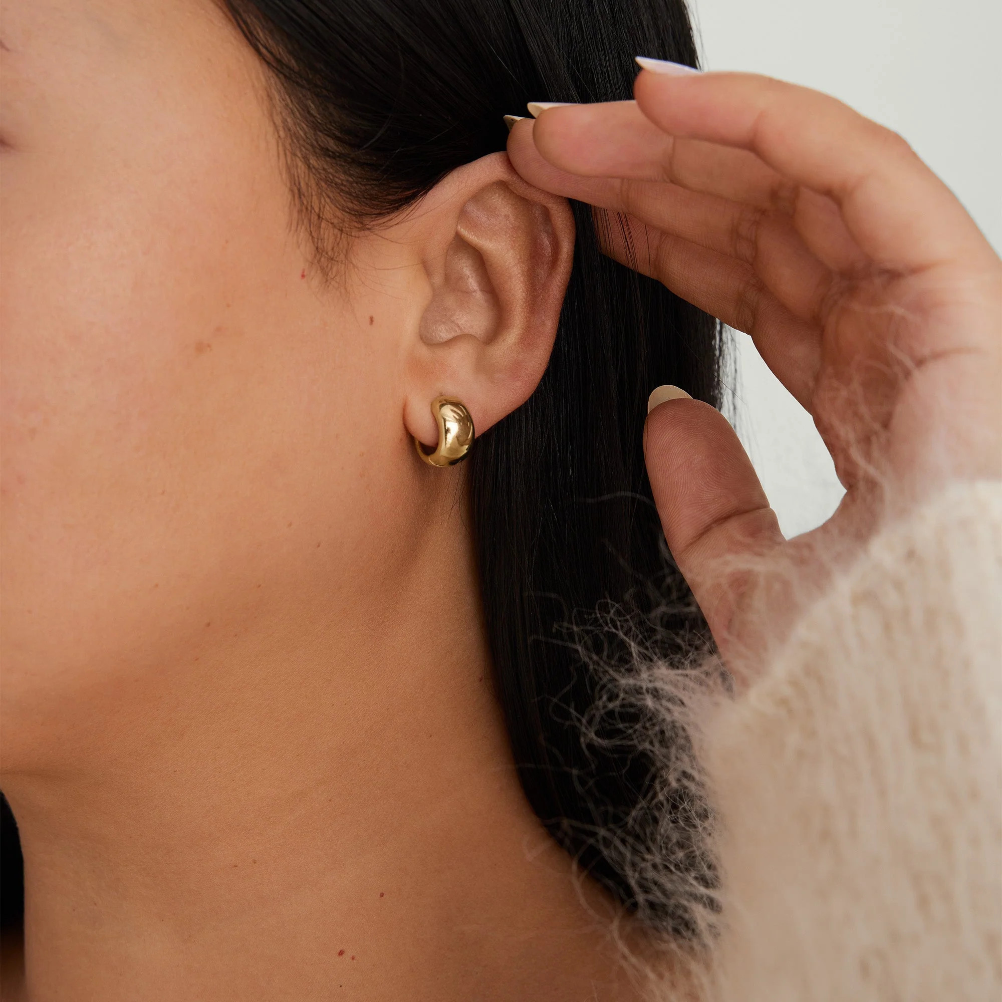 Chunky Huggie Hoops | Mejuri Fine Crew