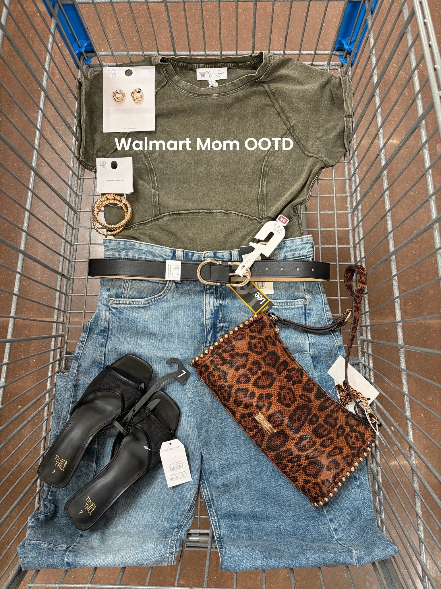 Walmart Mom OOTD

#LTKootd #LTKmomlife #LTKgrwm
