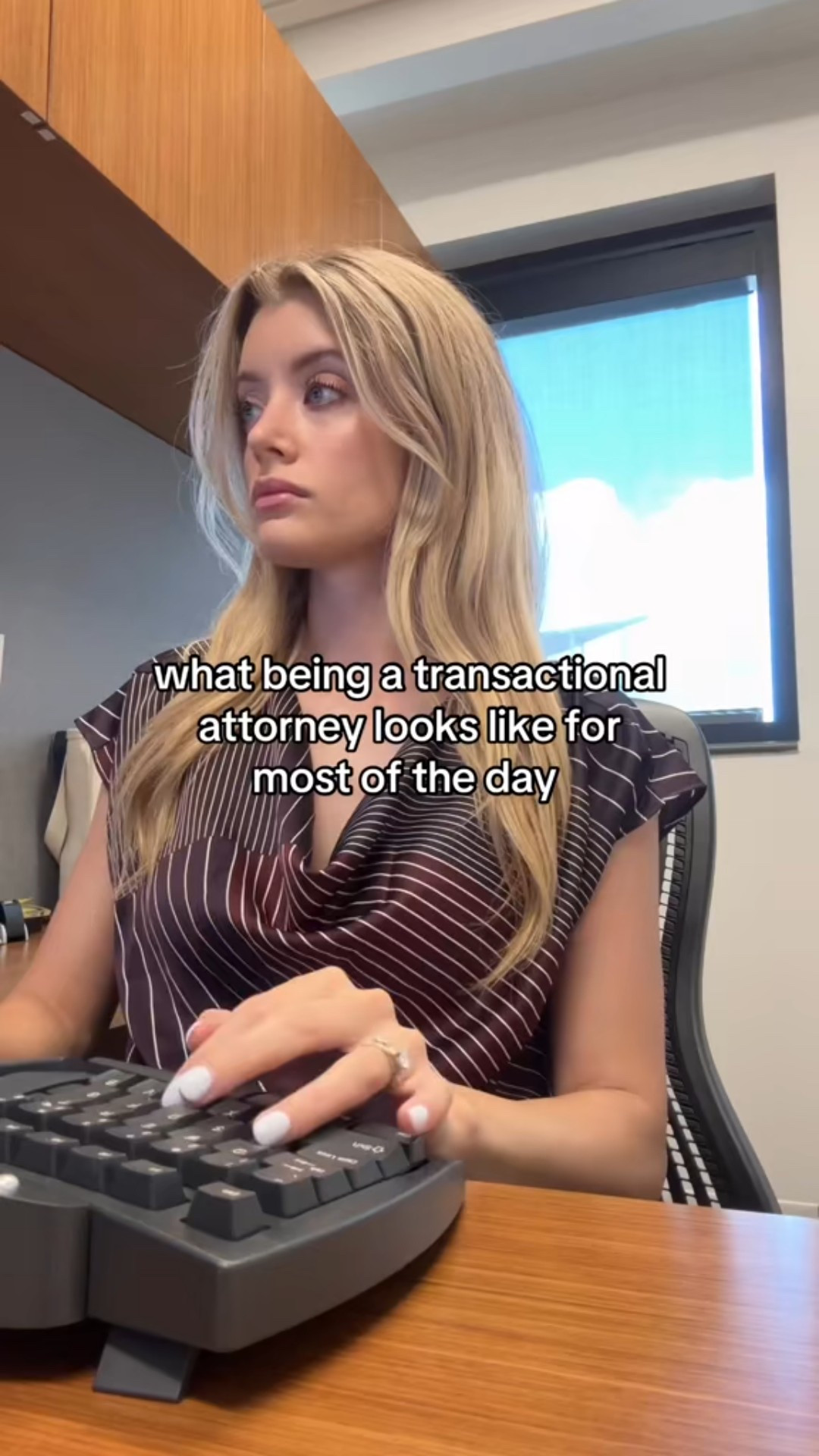 work 
Attorney 
Lawyer 
Office style 
Work style 
Work blouse 
Falls style 


#LTKStyleTip #LTKSeasonal #LTKWorkwear