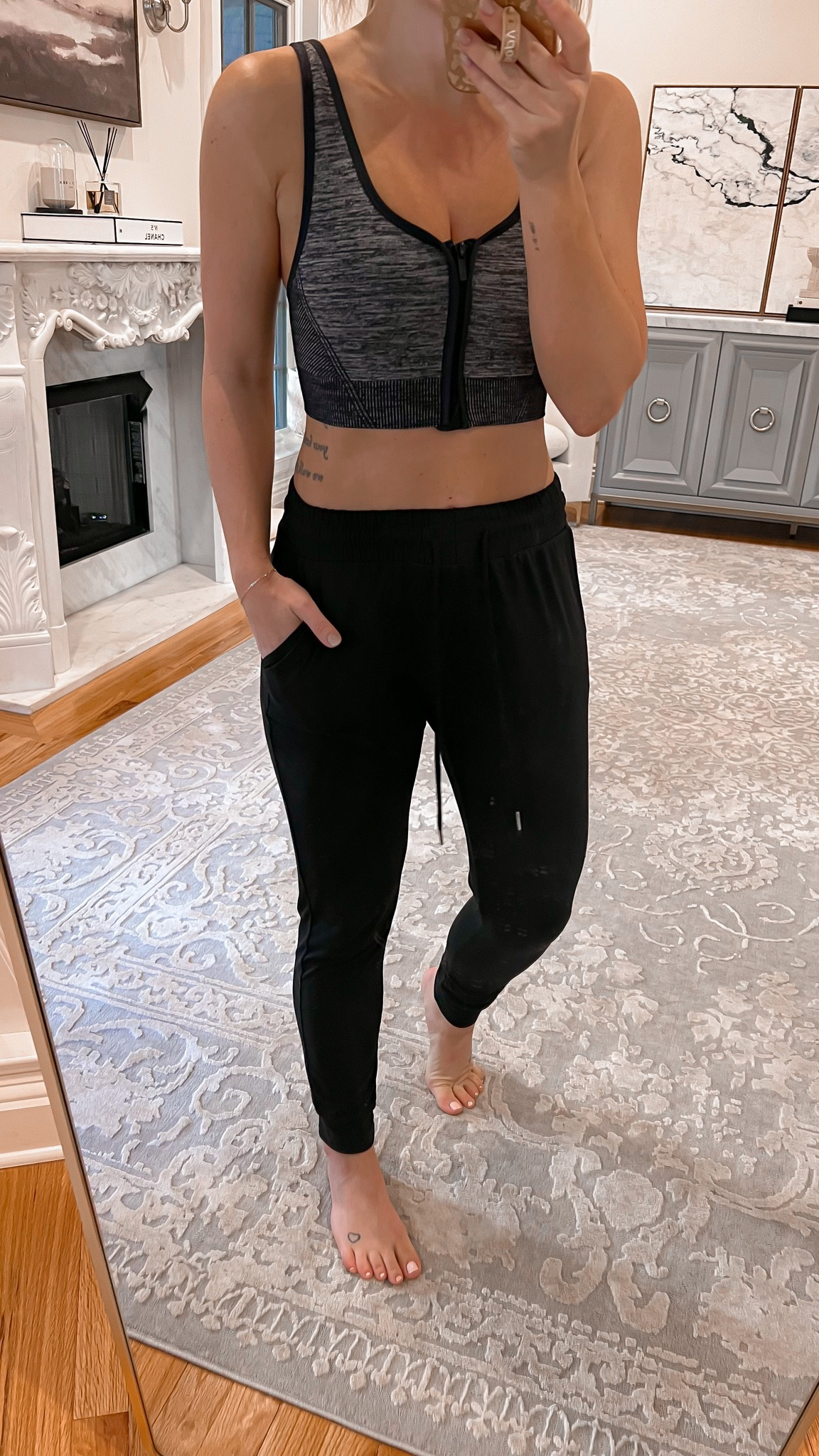 Target sports bra size small
Amazon joggers size small

#targetstyle #amazon #laurabeverlin


#LTKunder100 #LTKunder50 #LTKsalealert