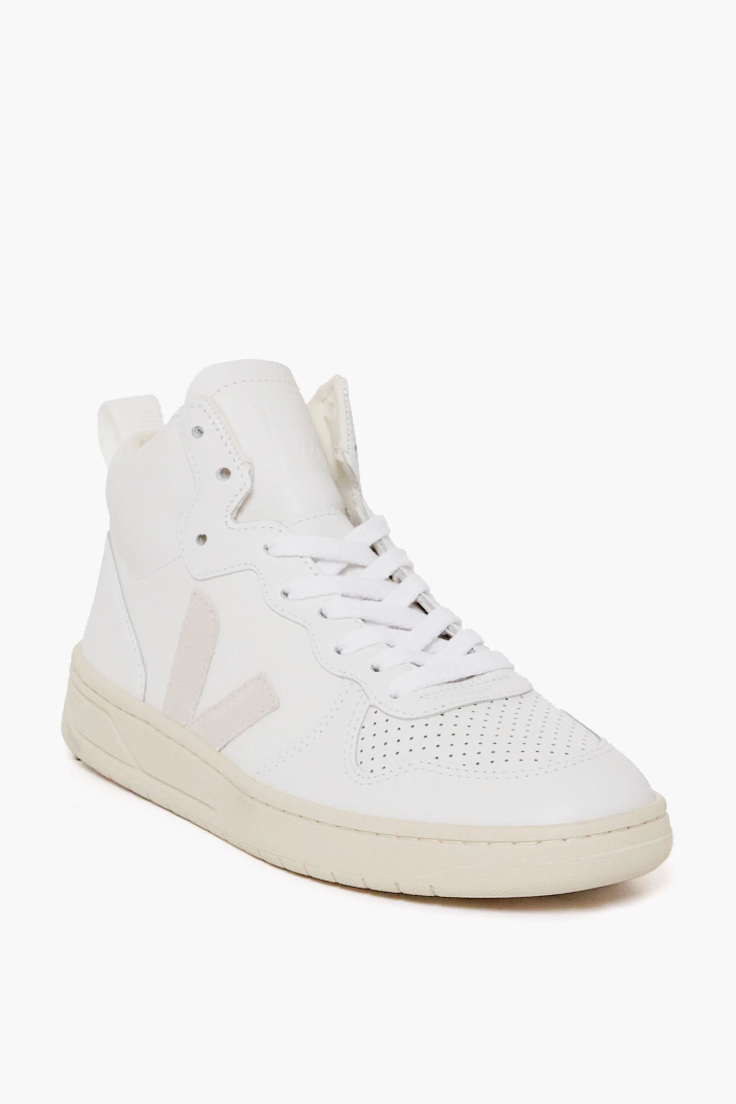 Extra-White Natural V-15 Sneakers | Tuckernuck (US)