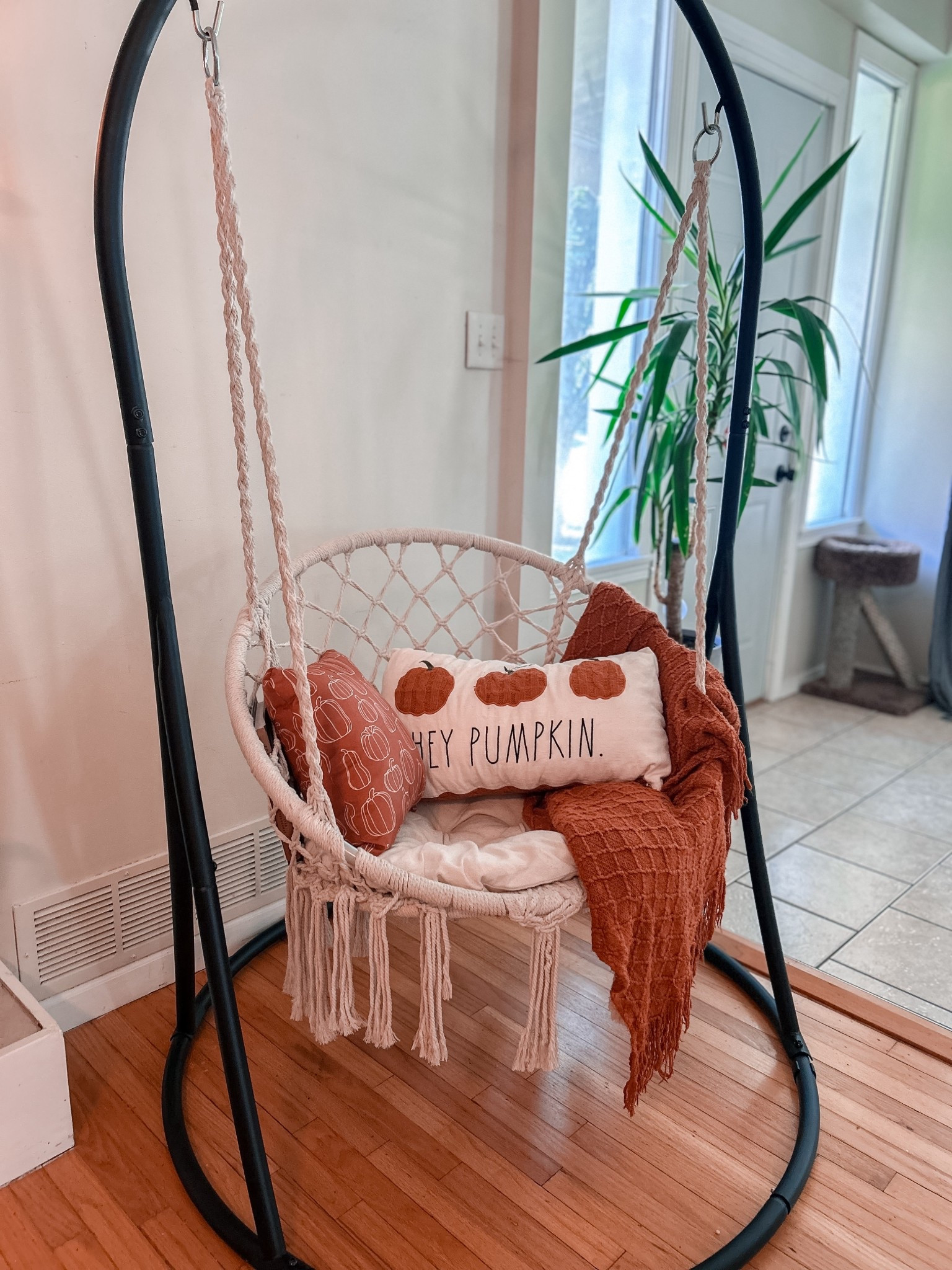 Cozy fall swing chair vibes 🍂 🎃 

#LTKHome #LTKFindsUnder100 #LTKSeasonal