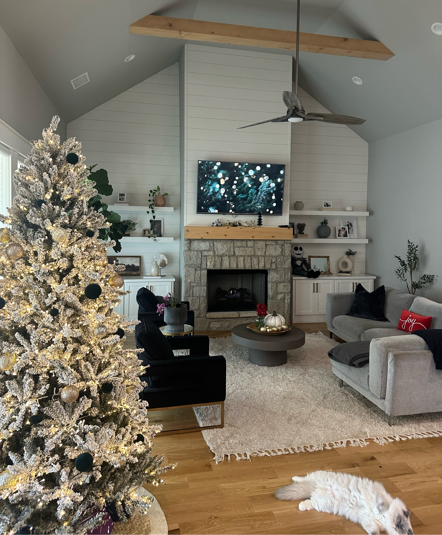 Christmas home!! 

#LTKHoliday #LTKGiftGuide #LTKSeasonal