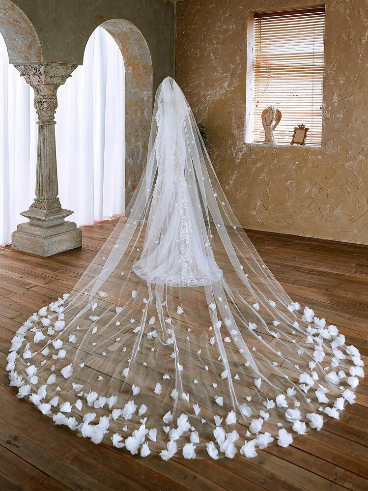 1pc Bridal Wedding Veil, Single Layer High-End Handmade White Flower Headpiece With Comb For , Beach Or Travel Photography, Elegant And Romantic Single Layer Train | SHEIN