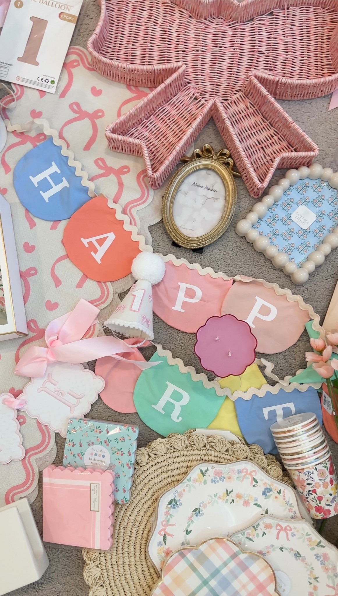 First birthday decor haul 🎀 #firstbirthday 

#LTKFestival #LTKKids