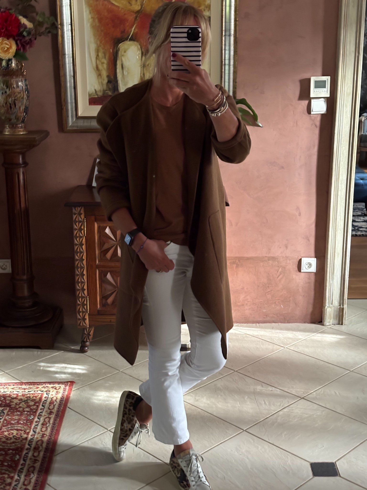 Autumn neutrals 
.
Definitely feeling the love for various shades of brown this season 🤎
.
#autumnstyle #outfitinspo #mymidlifefashion 

#LTKeurope #LTKautumn #LTKover50style