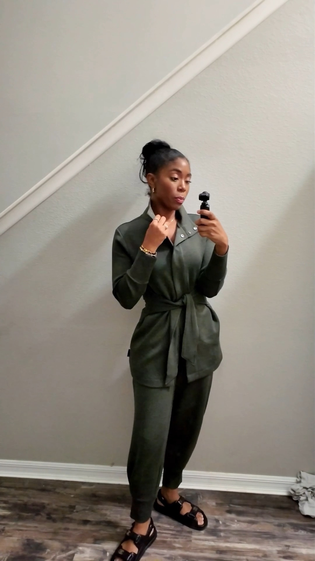 Varley outfit of the day! I love this set. It’s very comfortable. I’m wearing a medium in the top and bottom. This brand is great for when you want to look really put together but want to feel comfortable too. It’s a great airport travel outfit or gift idea for someone you love!

#LTKStyleTip #LTKWatchNow #LTKGiftGuide