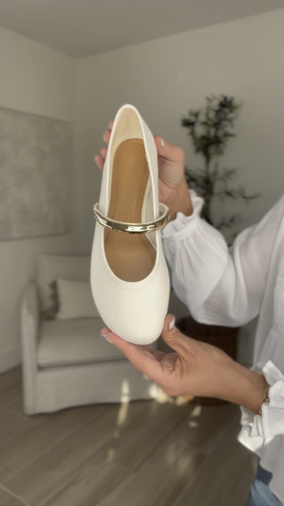 Zara ballet flats tts 

#LTKFindsUnder100 #LTKShoeCrush #LTKSeasonal