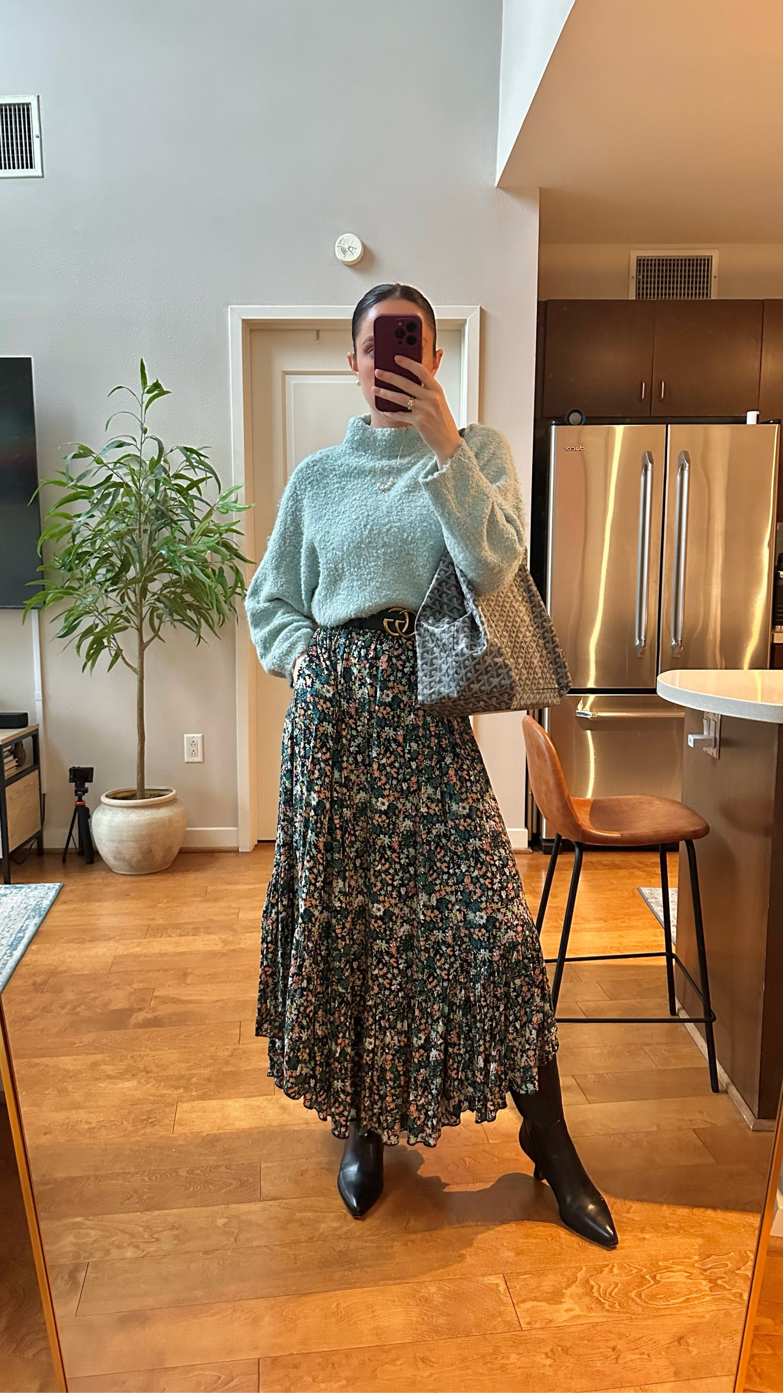 Mock neck sweater S
Floral maxi skirt S
Black knee high boots 7.5
Gucci GG belt 
Goyard St. Louis 