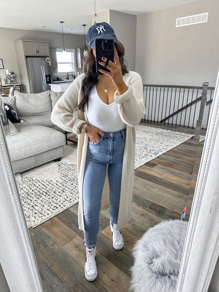 Cardigan — small
Jeans — 25

Nike blazer sneakers | nike high top sneakers | duster cardigan | white tank bodysuit | high waisted skinny jeans | baseball hat | outfit for errands | casual outfits for women 



#LTKstyletip #LTKunder100 #LTKunder50