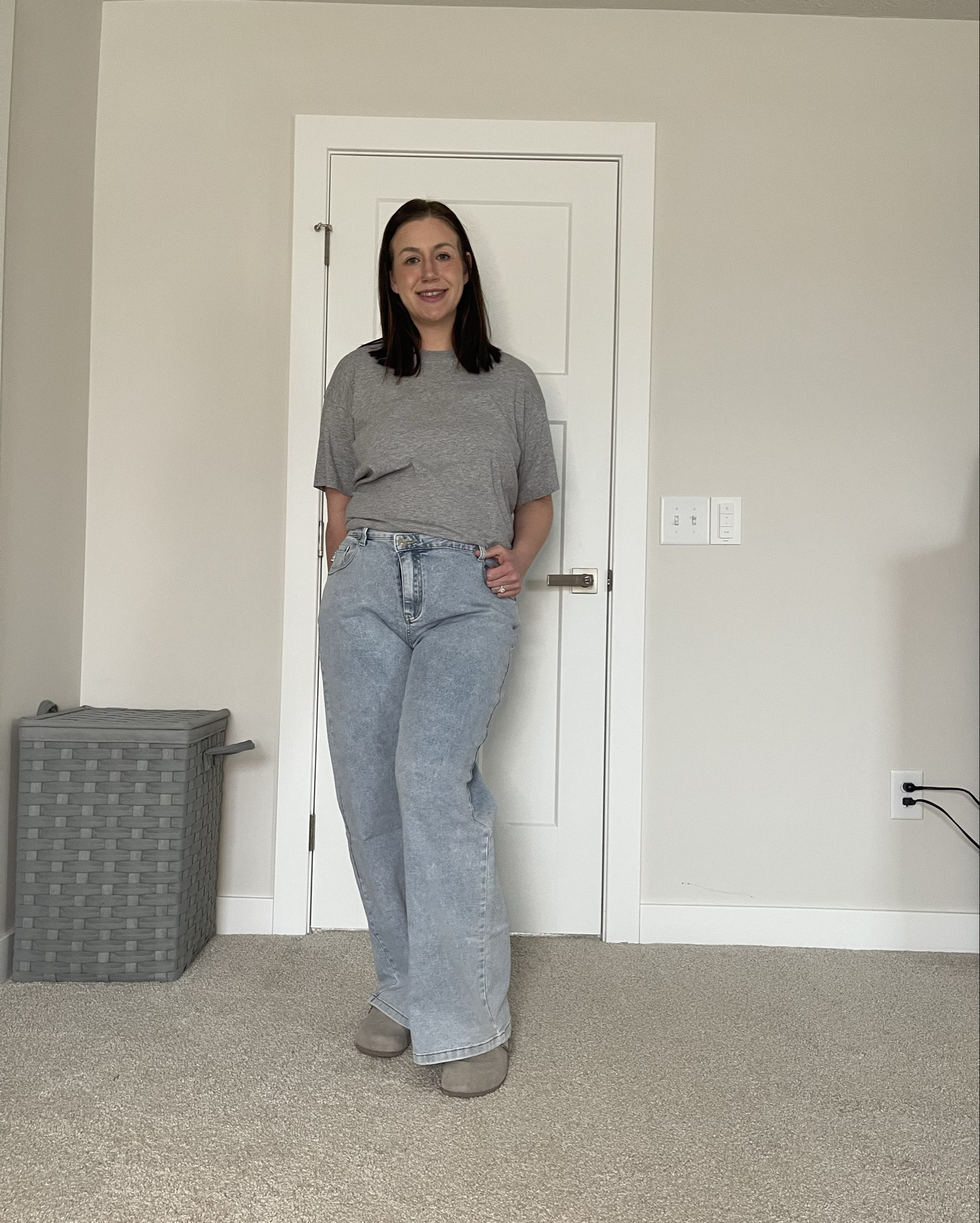 One week of real-life millennial mom outfits. 🌼 These casual looks keep it comfy and cute! 

#momoutfits #casualmomstyle #midsizemom #wardrobeinspo #everydayoutfits

#LTKSeasonal #LTKFindsUnder50 #LTKMidsize