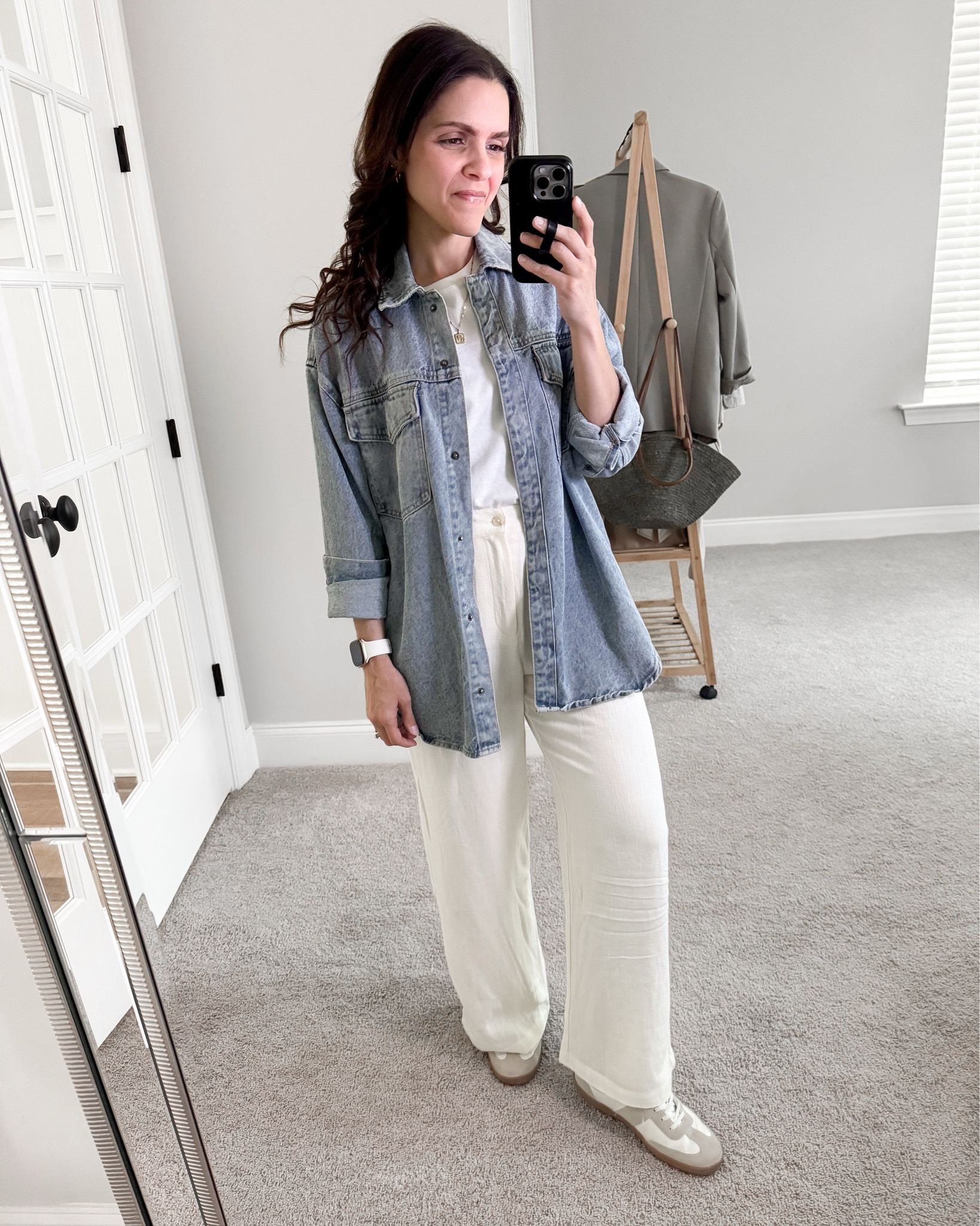 Spring starters capsule — ways to wear it! 

Denim jacket - Pistola, wearing XS
White tee - Everlane, wearing M
Trousers - Z Supply, wearing S
Sneakers - J.Crew, tts 


#LTKStyleTip #LTKSeasonal