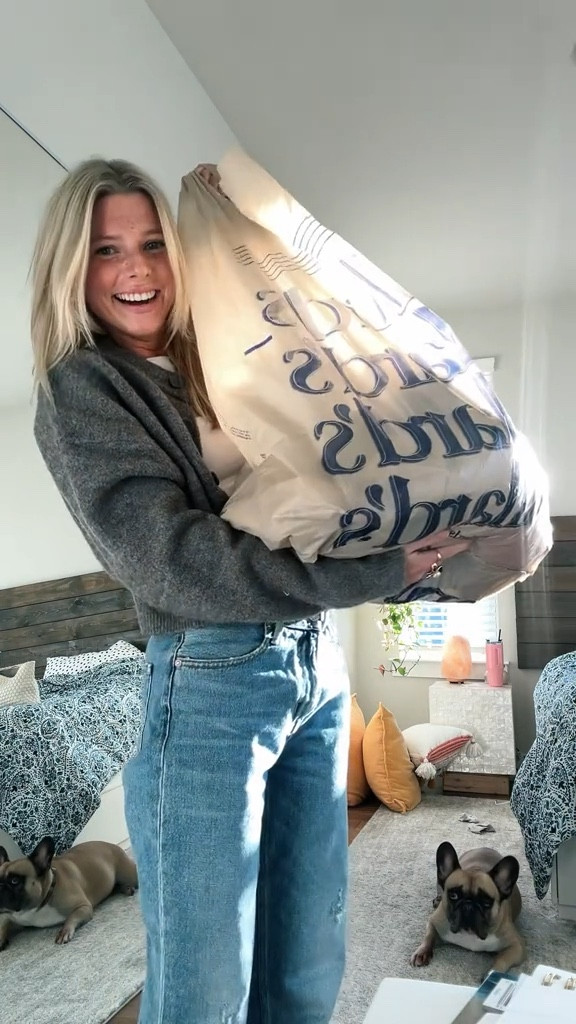 dillards clearance center finds 

#LTKFindsUnder50 #LTKSaleAlert #LTKStyleTip