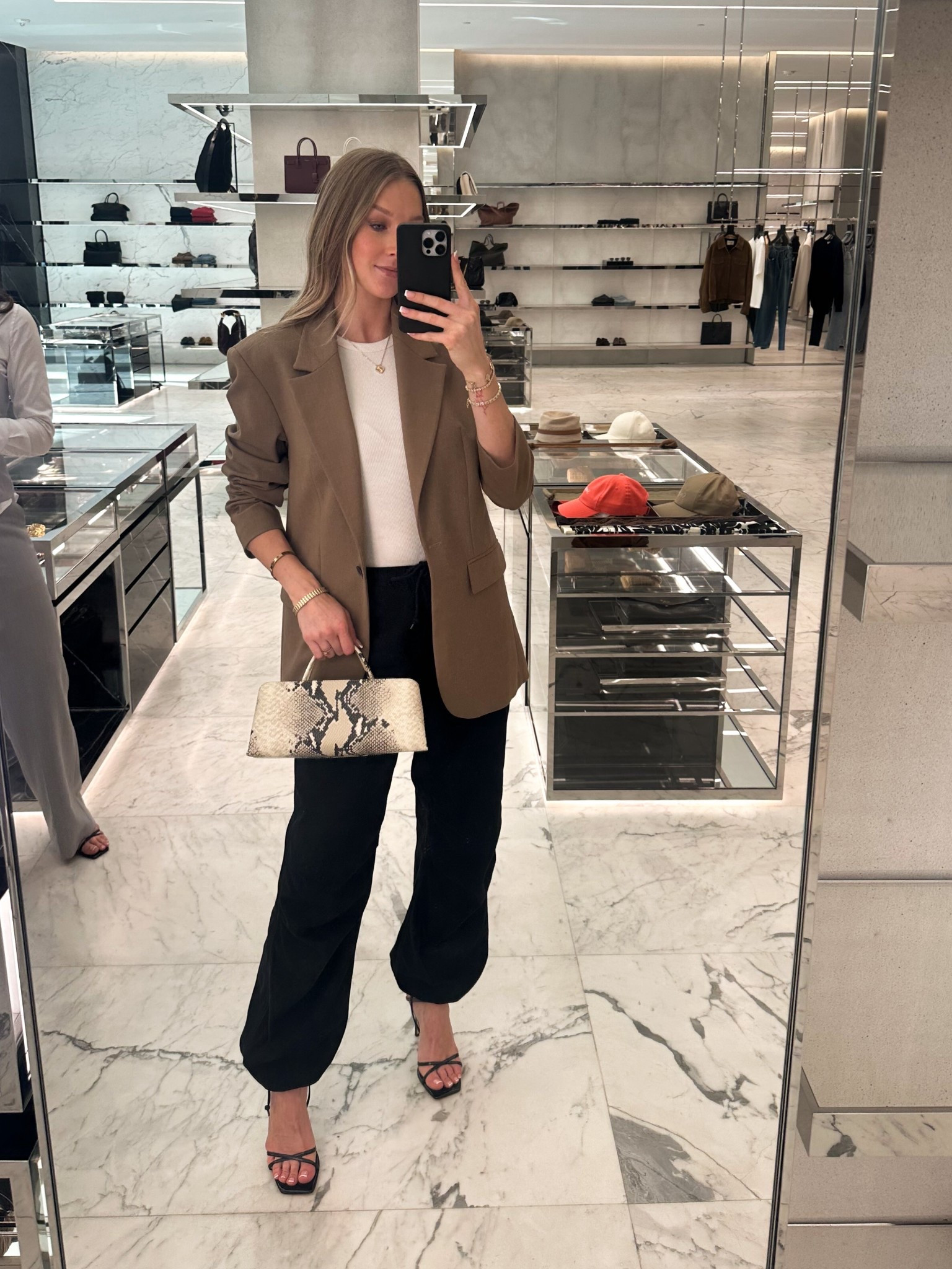 casual shopping outfit with my favorite Eclair bag from Verafied! 

#LTKootd #LTKgrwm #LTKdayinmylife