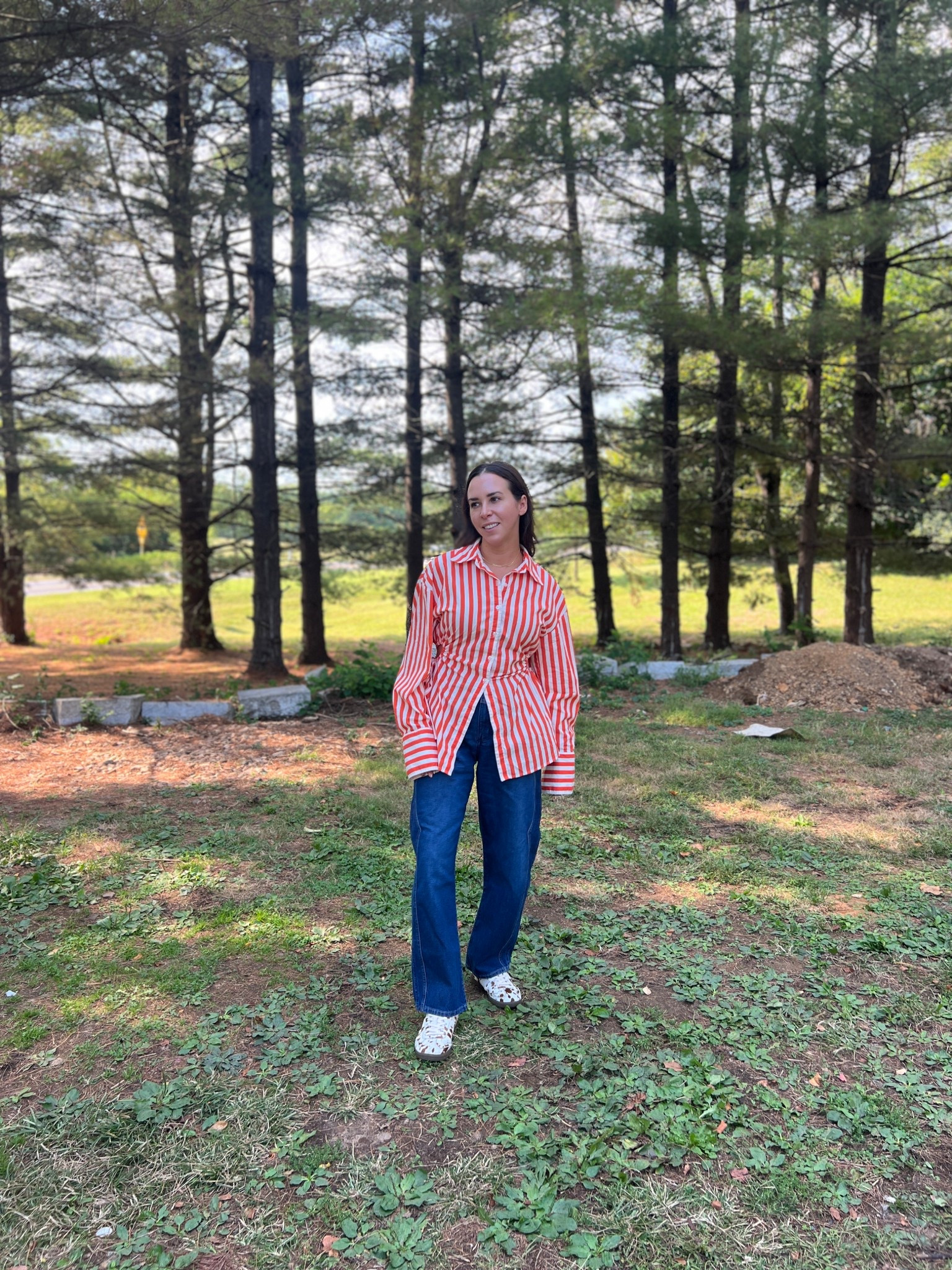 Casual fall outfit. Orange stripes. Barrel jeans. Barrel leg jeans. Sim miller. Wrangler. Fall outfit.

#LTKStyleTip #LTKFindsUnder100 #LTKShoeCrush