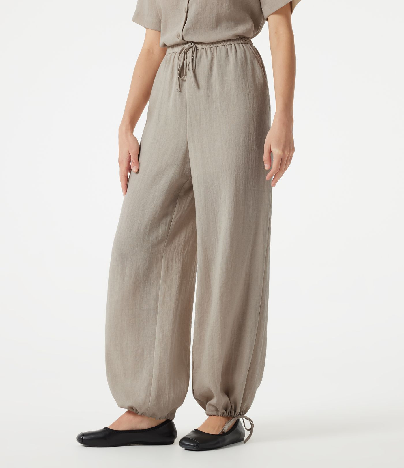 Women\u2019s High-waisted Drawstring 2-in-1 Work Linen-Blend Barrel Leg Pants with Pockets - Hala... | HALARA