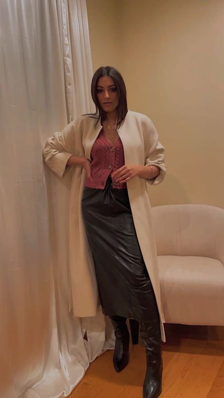leather skirt + long coat is always a good idea! 

#LTKSeasonal #LTKworkwear #LTKstyletip
