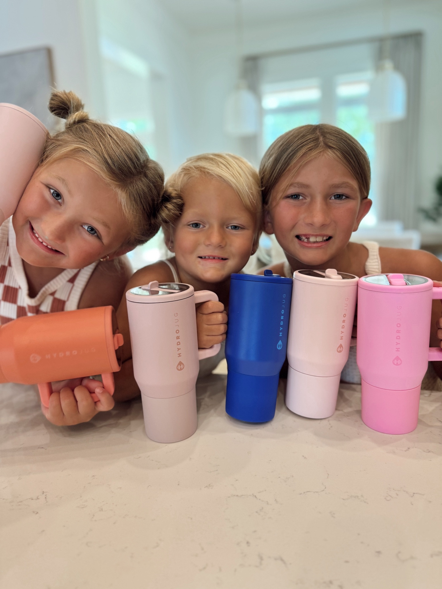 The cutest hydrojugs for summertime ☀️

#LTKFitness #LTKKids #LTKFindsUnder50