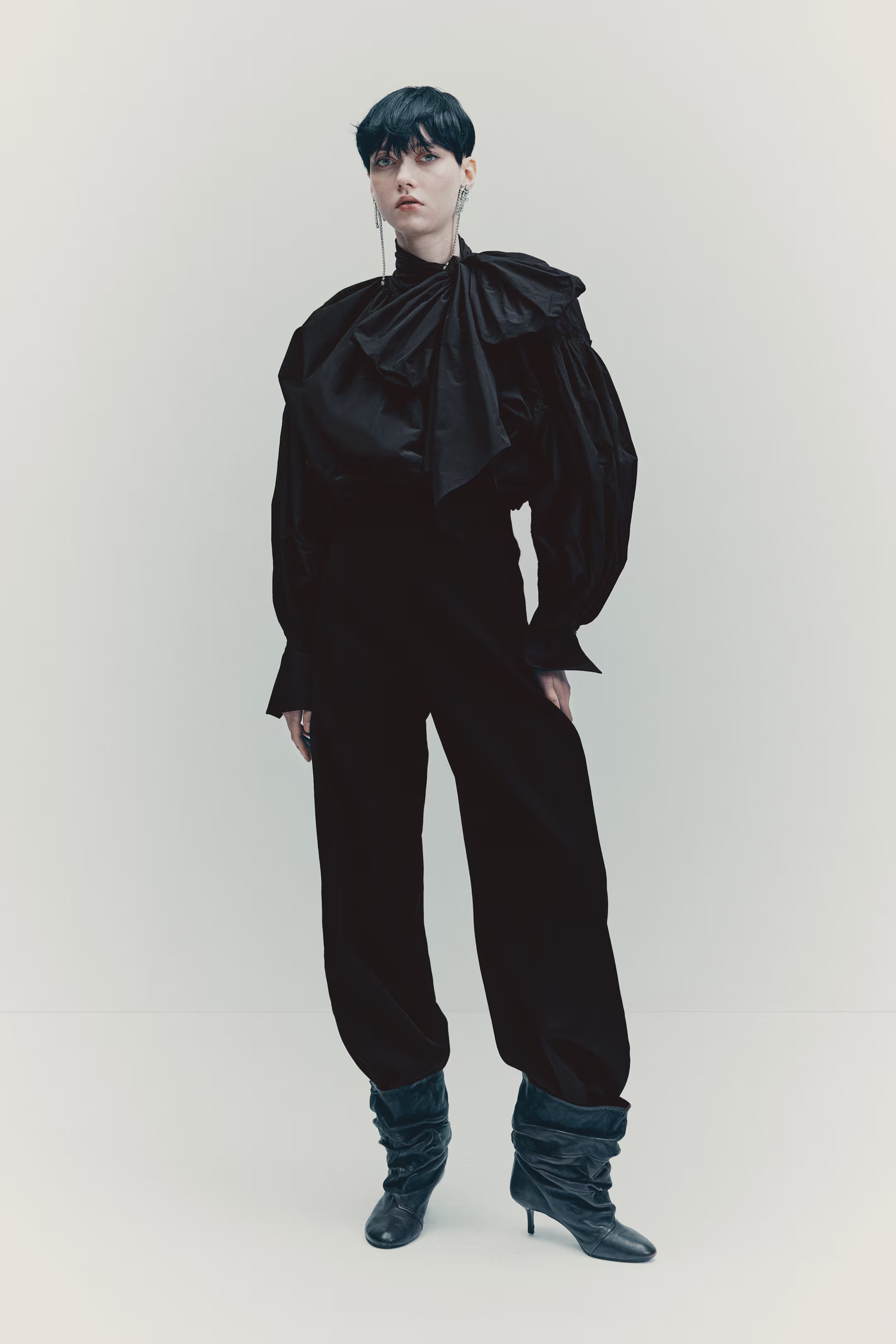 Bow-detail blouse | H&M (UK, MY, IN, SG, PH, TW, HK)