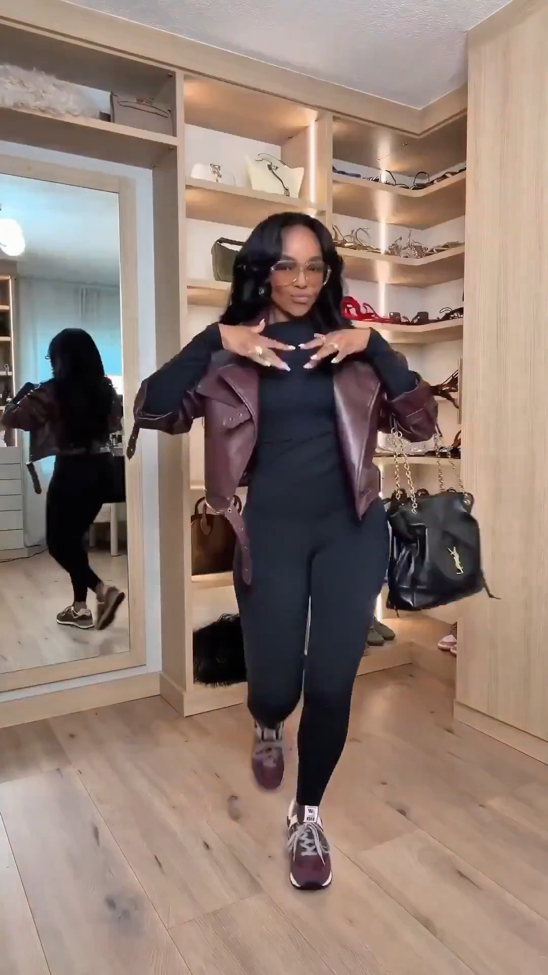 ✨ Elevated Everyday Looks You’ll Actually Wear

Effortless polish made simple with clean lines and versatile staples you can mix, match, and repeat all season. These are real-life outfits that feel comfortable enough for errands and coffee runs, but easy to elevate with heels or accessories when plans pop up. Each piece works overtime in your closet, so the cost per wear drops fast as you style them multiple ways.

Perfect for:
• Casual days and errands
• Coffee runs and daytime plans
• Everyday looks you can dress up or down

📏 Sizing:
Tops: Small
Bottoms: Small / 27 Long
Shoes: True to size

Measurements:
5’4” · 138–140 lbs · 36D · 27” waist · 40” hips

Tap to get details.

Everyday outfit inspiration, elevated casual style, versatile wardrobe staples, effortless chic looks, modern everyday outfits for women.

Follow me on Instagram and YouTube @kirasfashionfinds

