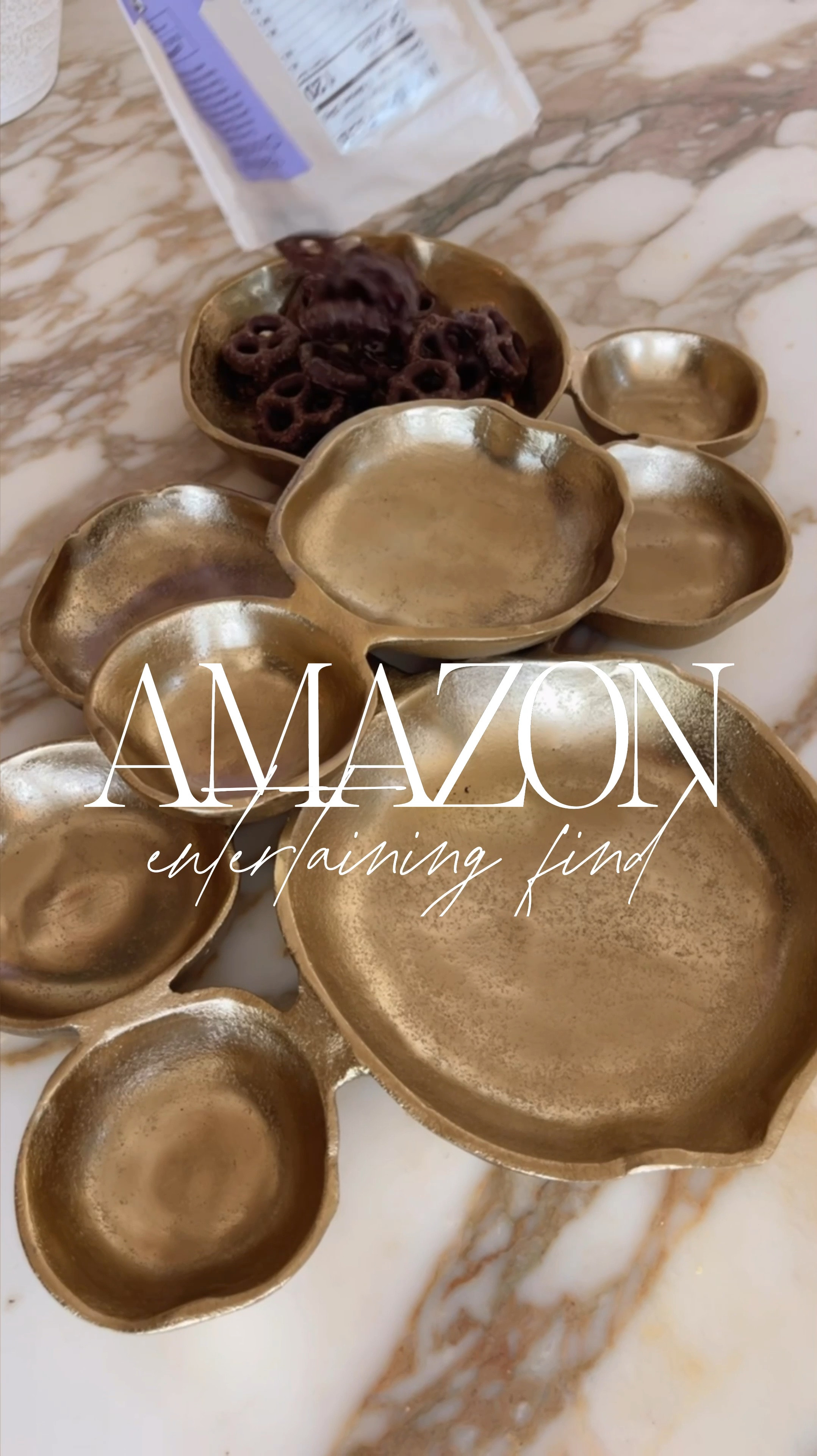 Amazon holiday entertaining find! Love this cluster serve bowl 