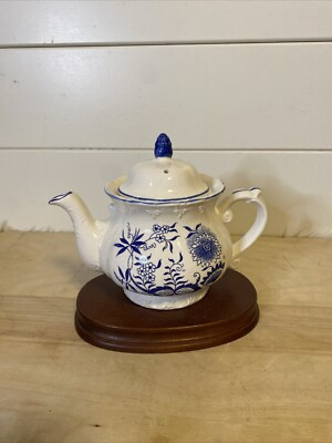 Vintage Teapot Cobalt blue And White floral teapot w Handle porcelain Japan E.C. | eBay US