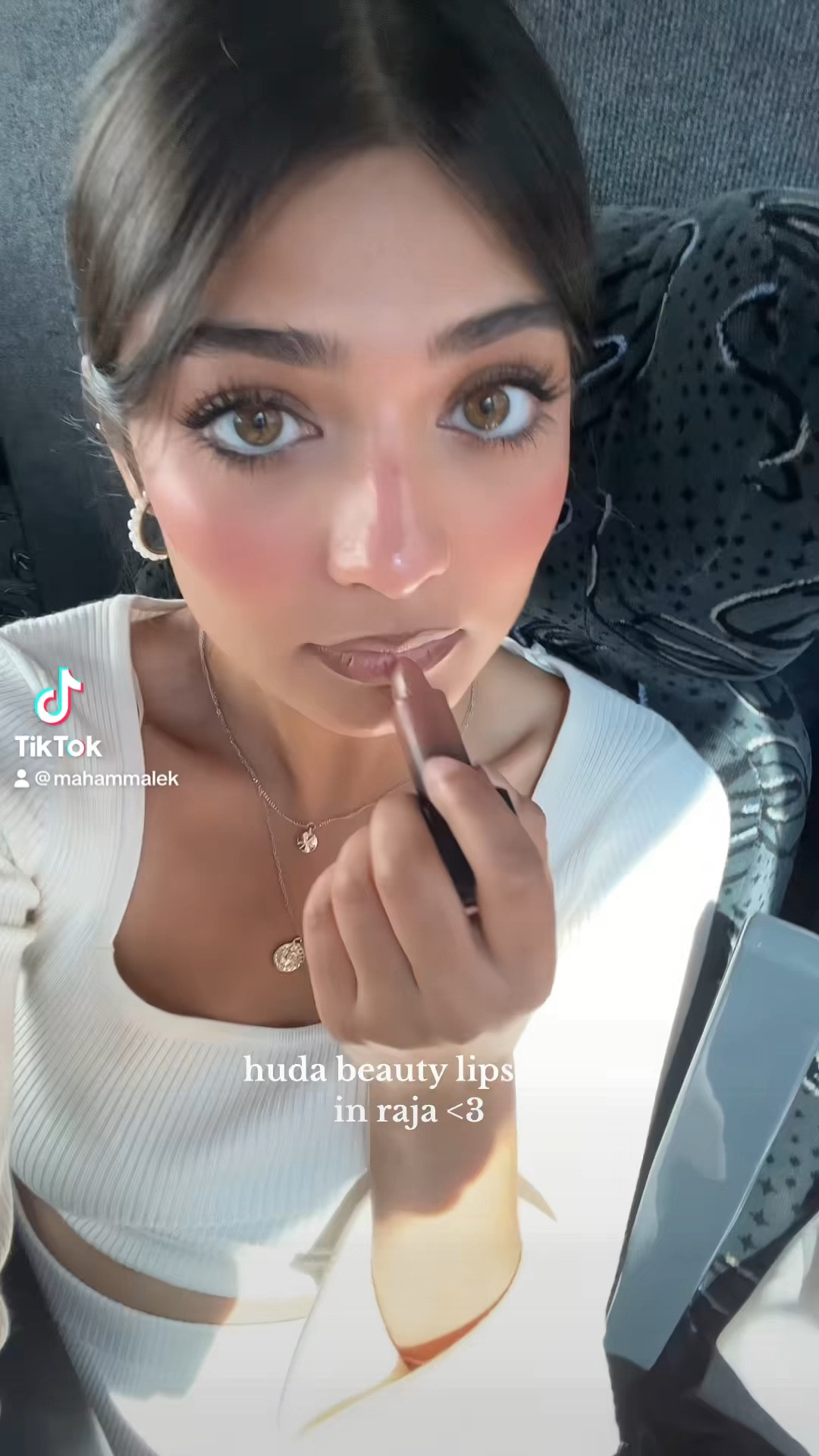 my favourite nude lip combo💄

#LTKVideo #LTKbeauty #LTKGiftGuide