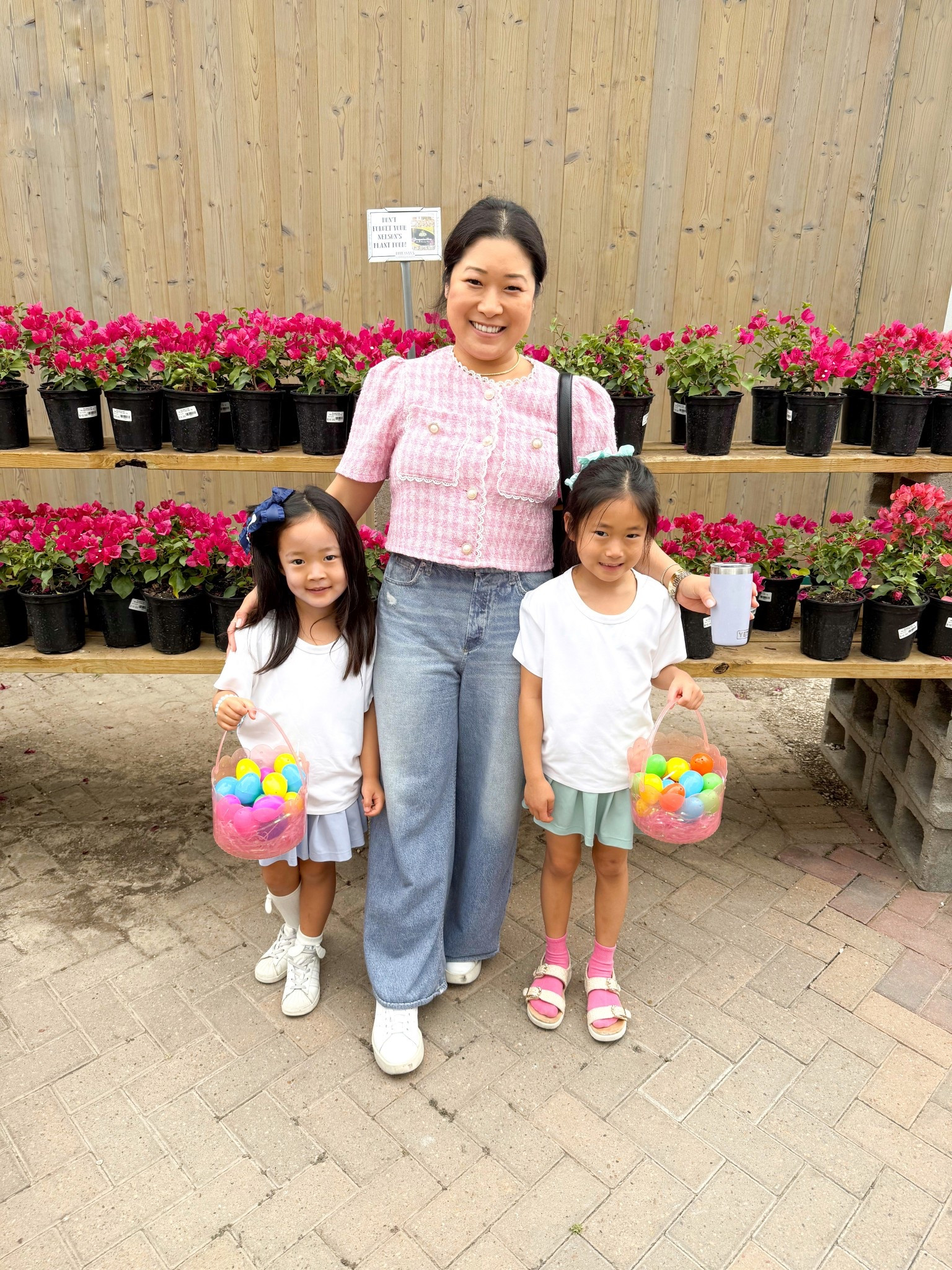 Easter egg hunting was a success this morning! Also loving these sweatpant feeling jeans 👖  they shrink in length after washing which is perfect for petites
