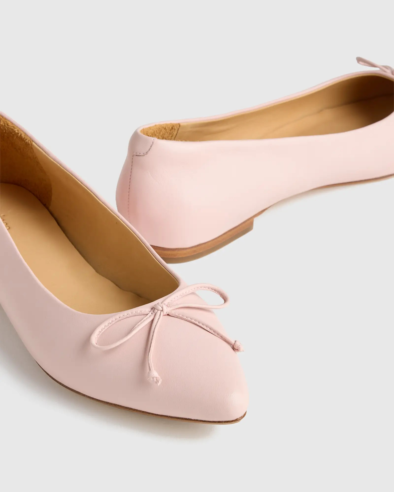 Italian Leather Pointed Bow Flat | Quince