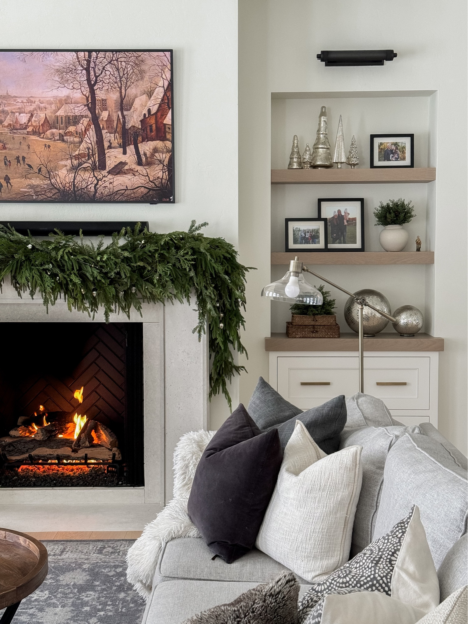 Holiday shelfie!

#LTKHoliday #LTKSeasonal #LTKhome