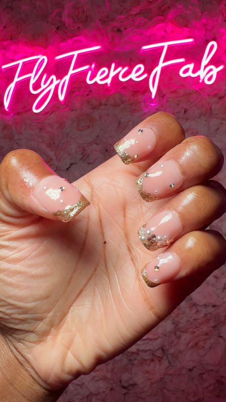 I wanted some gold french tip nails 💅🏾✨ so I did them myself 🙌🏾. Here’s what I used to make these press on nails (I got everything on Amazon) 🛍️.

💖 Nude Square Short X-Coat Tip Nails by BTArtBox
💖 Gold Glitter Gel Polish
💖 Nail Detailing Brush
💖 Makartt Rhinestone Glue
💖 Tan Pearls
💖 Gold Rhinestones
💖 BTArtBox Builder Gel & Top Coat

#LTKVideo #LTKFindsUnder50 #LTKBeauty