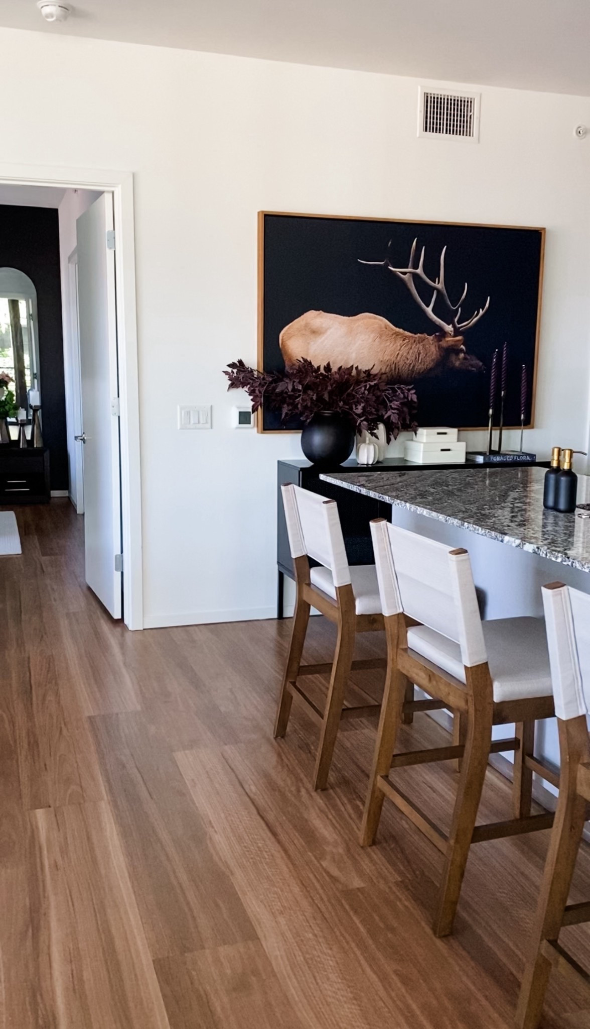 Budget friendly counter stools - color gray / brown🤍

Amazon home finds

#LTKHome