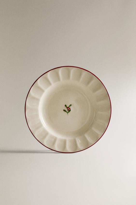 CHRISTMAS STONEWARE SCALLOPED SIDE PLATE | Zara US