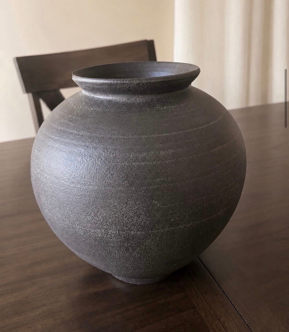 🤎 It’s shipping again right now!

This popular rustic ceramic vase has been hard to find, but I just spotted it available again. 🙌

✨ Large statement size
✨ Beautiful textured black ceramic finish
✨ Watertight construction
✨ Works with fresh or faux stems
✨ Designer-inspired look for less

If you’ve been waiting for a restock, I’d grab it while it’s available because this one tends to sell out quickly.

#LTKHome
