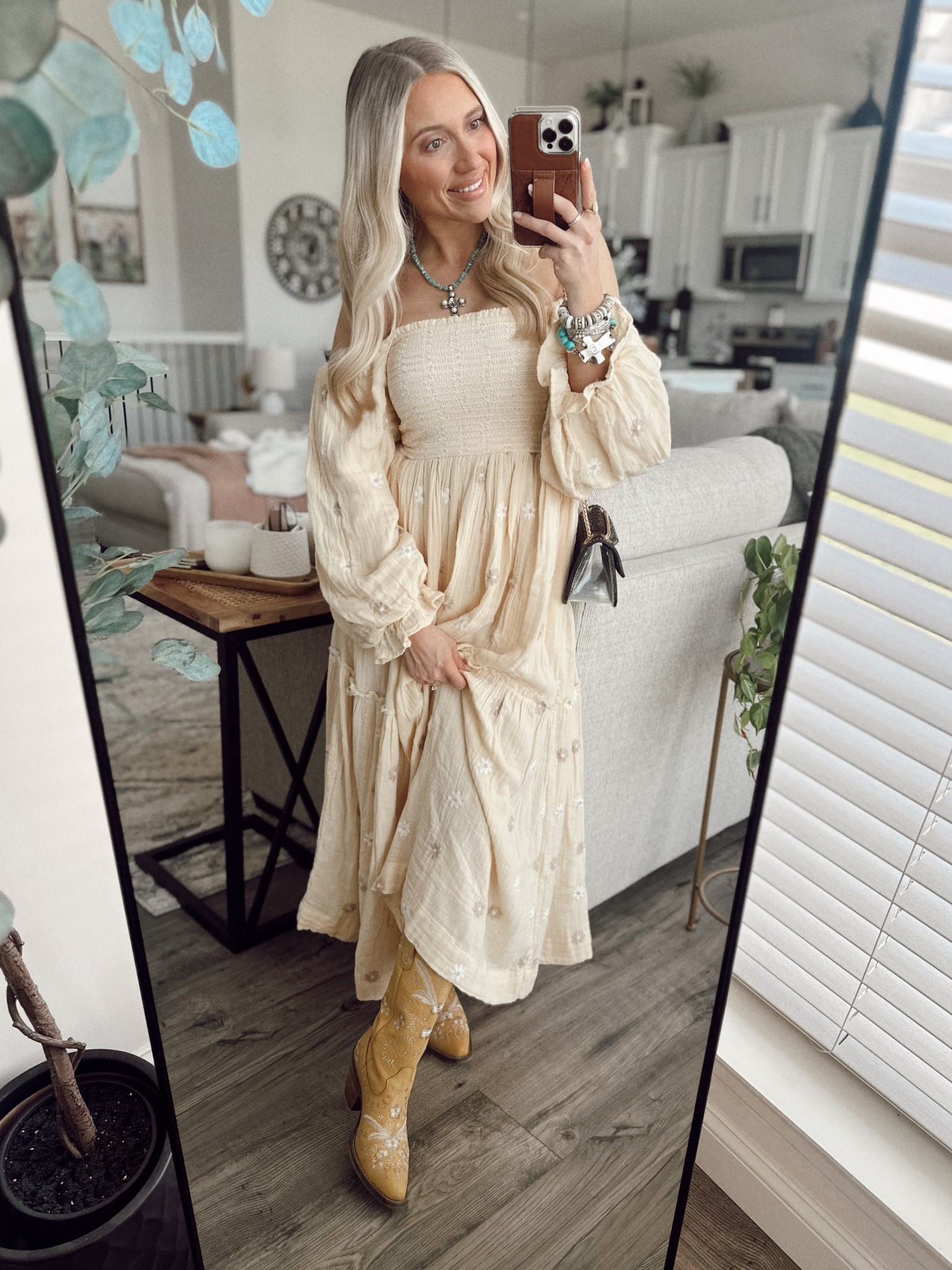 loving this maxi dress | fp Deliah maxi dress size XS

Busy past few days 🌻🌼🐝🐥 

#LTKBump #LTKFindsUnder100 #LTKBaby