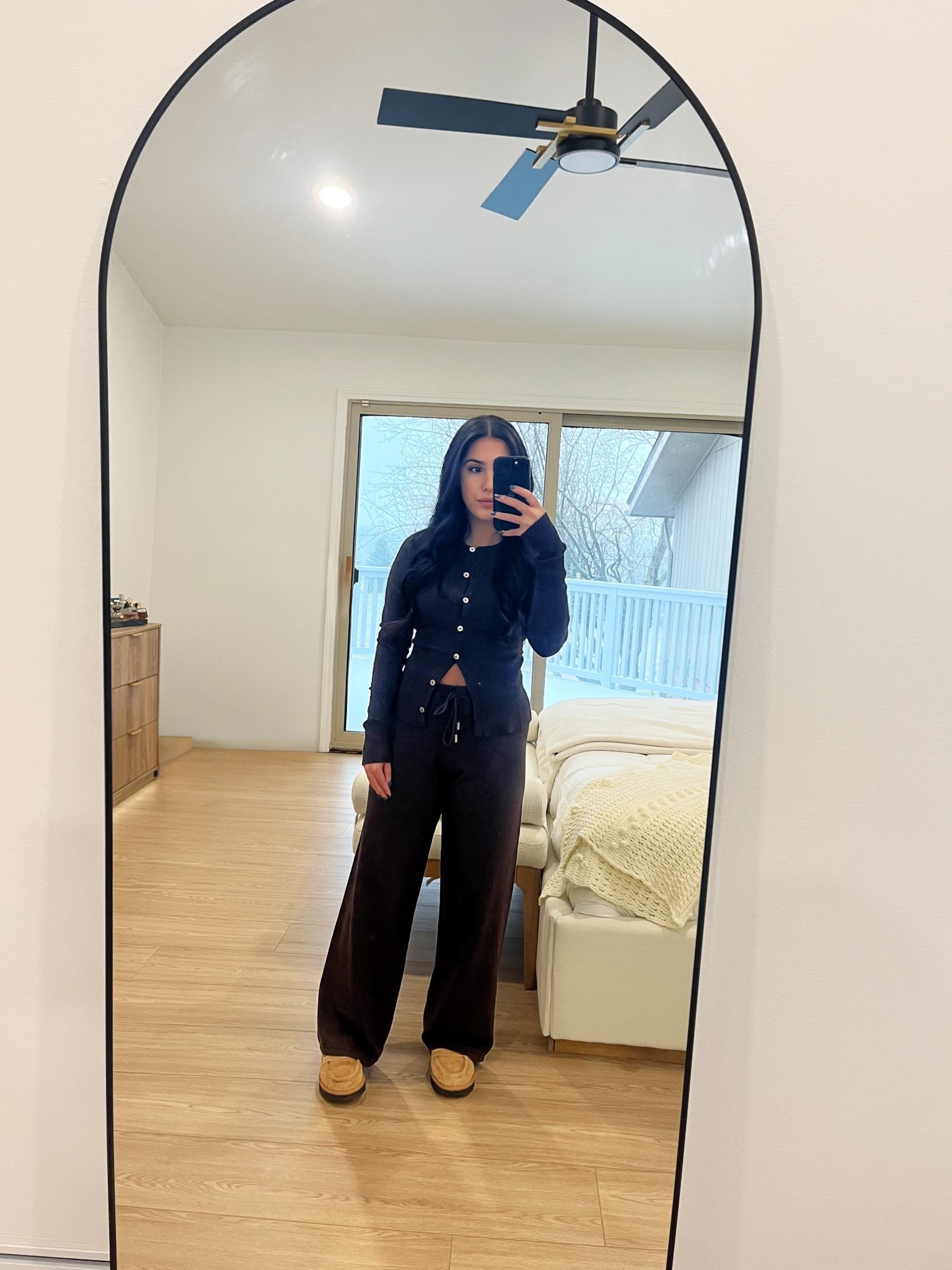 Wearing an xs in the top and small in the pants! 

#LTKCyberWeek #LTKootd #LTKHoliday