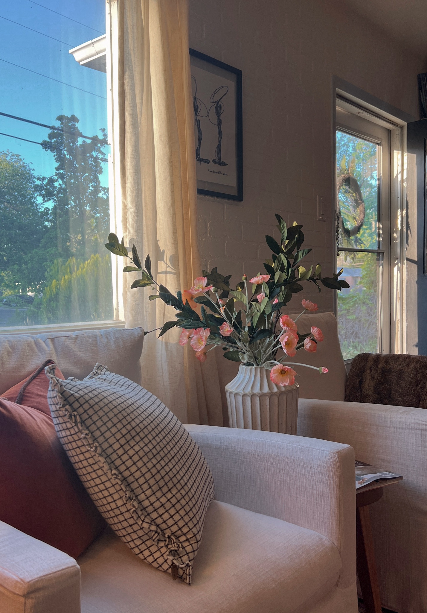 Spring home decor. Faux flowers. Magnolia home decor.

#LTKHome #LTKFindsUnder50 #LTKSaleAlert