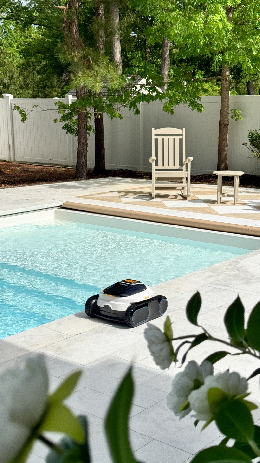 POV: your pool cleans itself while you enjoy summer ☀️💦

The Spino E1 @spinoglobal has officially taken one more thing off my to-do list. From leaves to dirt to all the little things that somehow end up in the pool after a long day outside… it handles it all while I get to actually enjoy the backyard we worked so hard to create.

Watching this space come together has been such a dream, and having smart tools like this makes it even better. Clean pool, peaceful mornings, and one less thing to stress about this summer.

The best part? It’s at a competitive price under $500 USD. If you’re interested, check the link in my bio.

Use code SPINO100FF for **10% off now through **  through May 31 ✨(US only)